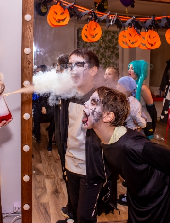 Проведение праздника: Хэллоуин для школьников